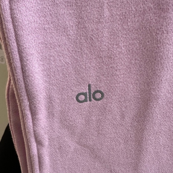 NWT ALO YOGA Heavyweight High-Waist Free Time Straight Leg Sweatpant SugarPlum L - Picture 8 of 10